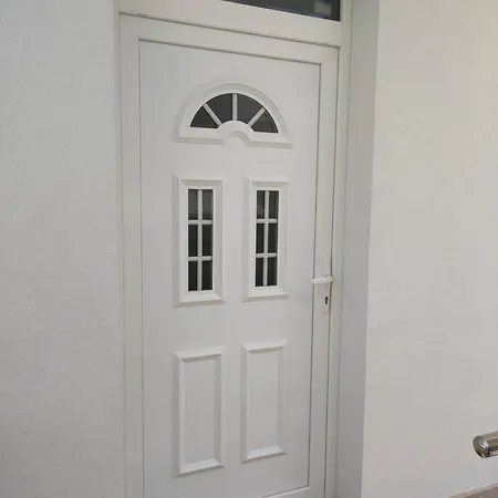 Sunshine Apartamento Ražanj