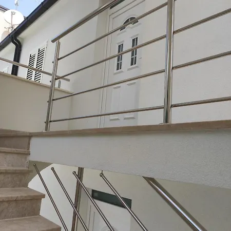 Sunshine Apartment Razanj