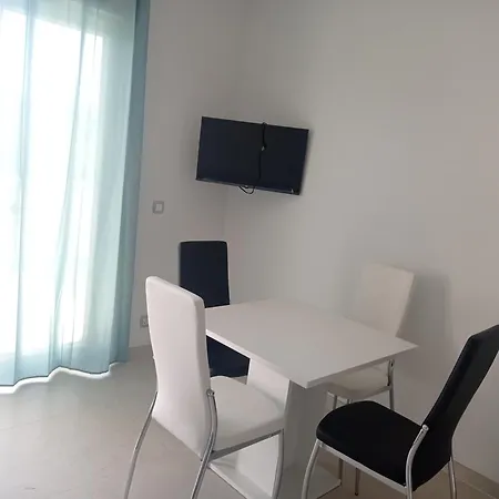 Sunshine Apartamento Ražanj