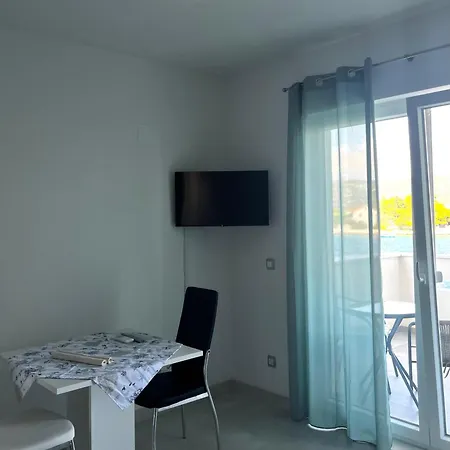 Sunshine Apartment Razanj