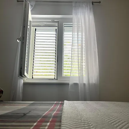 Apartment Sunshine Razanj